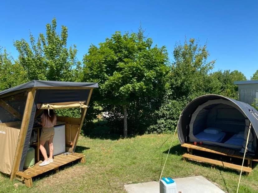 Hôtel Camping du Plan d'eau **** à Saint-Yrieix-sur-Charente Extérieur photo